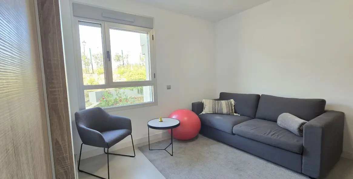 Sale of middle floor apartment in La Cala Golf 11