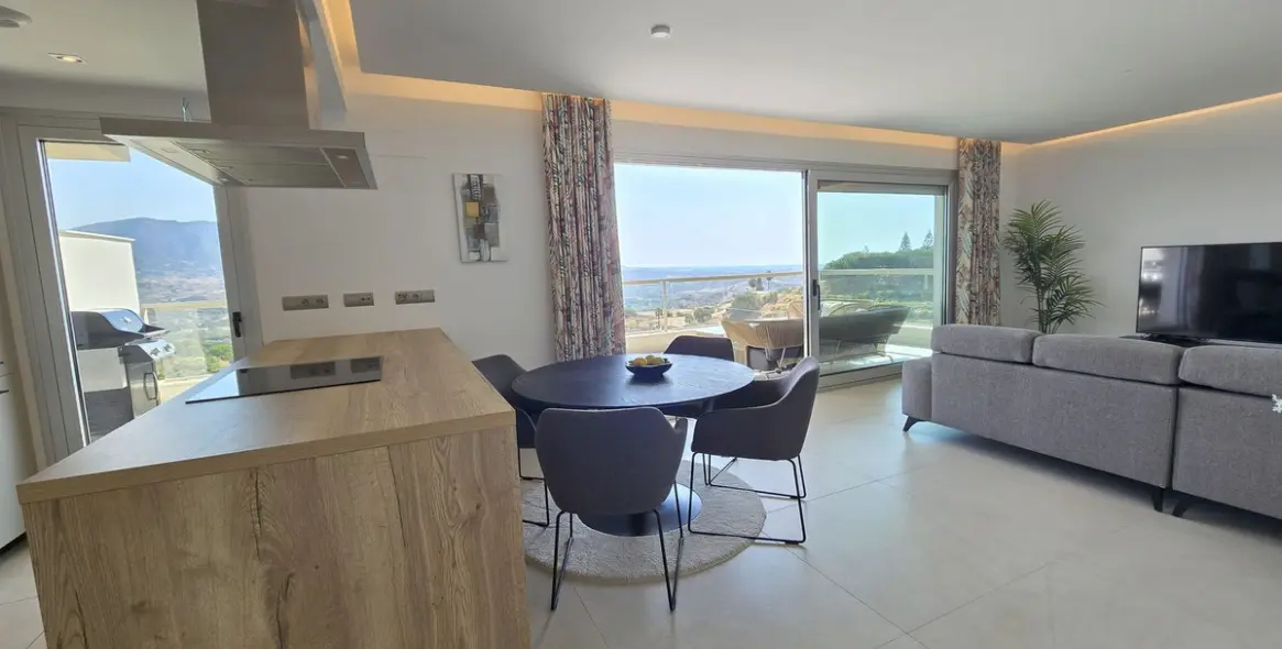 Sale of middle floor apartment in La Cala Golf 20