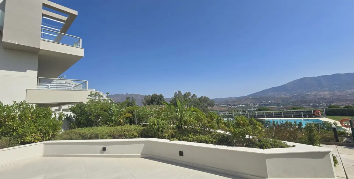 Продажа апартаментов на среднем этаже в La Cala Golf 32