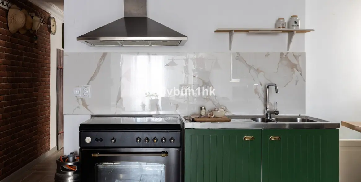 Sale of ground floor apartment in Malaga (district Málaga Centro) 8