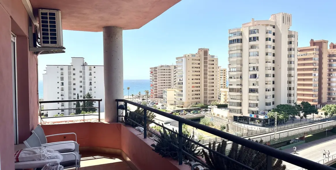 Продажа апартаментов на среднем этаже в Los Boliches 1