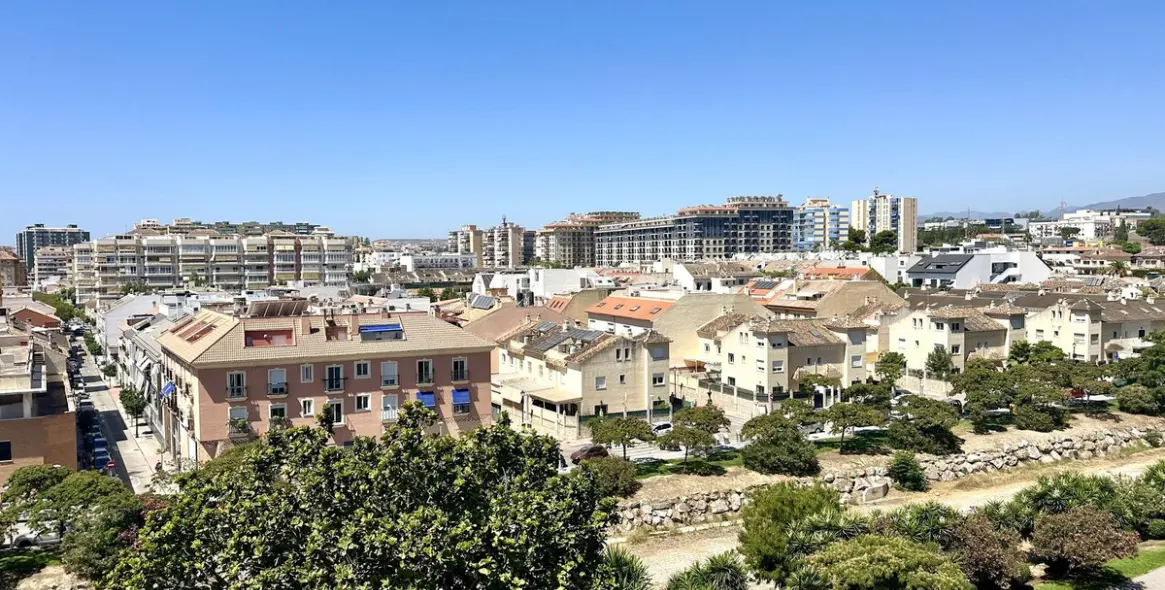 Продажа апартаментов на среднем этаже в Los Boliches 6