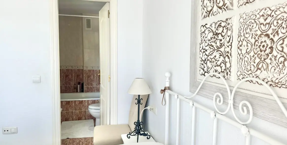 Продажа апартаментов на среднем этаже в Los Boliches 13