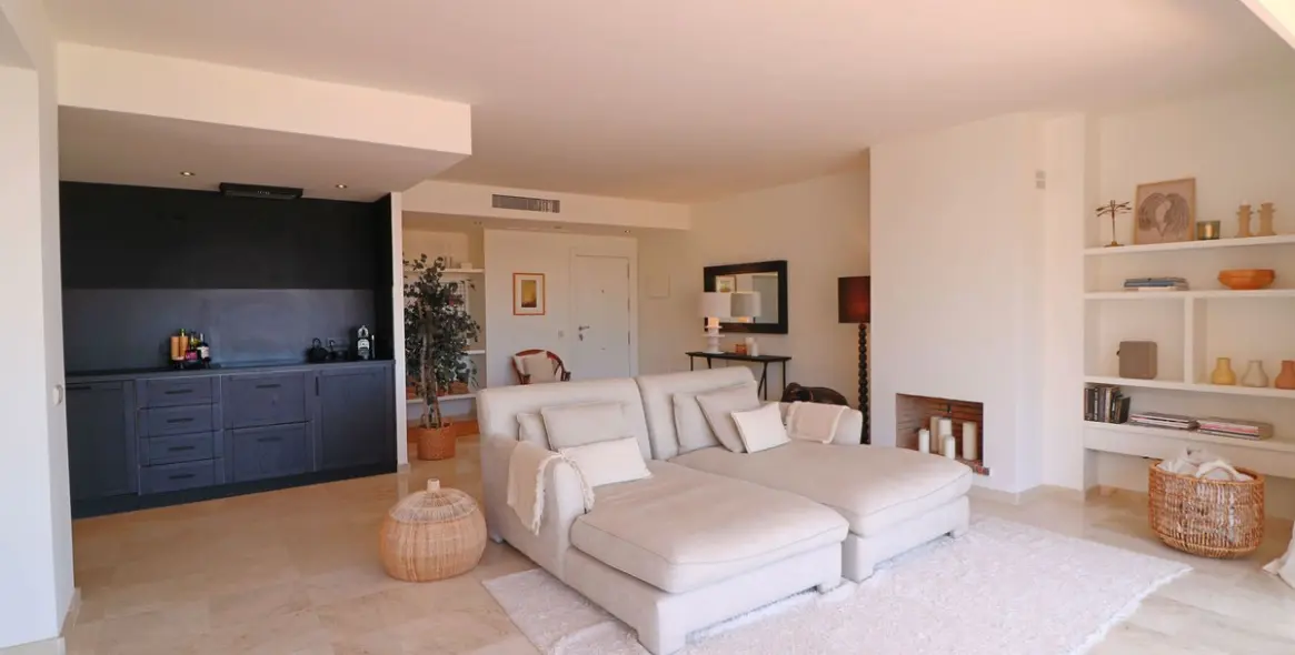 Продажа апартаментов на среднем этаже в La Mairena 9