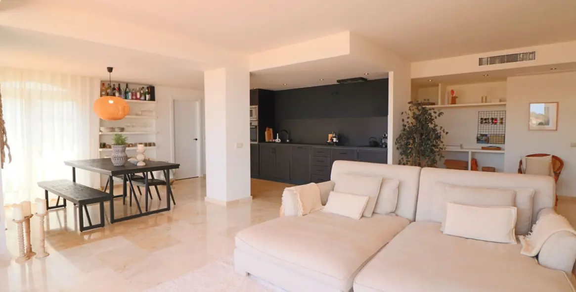 Продажа апартаментов на среднем этаже в La Mairena 11