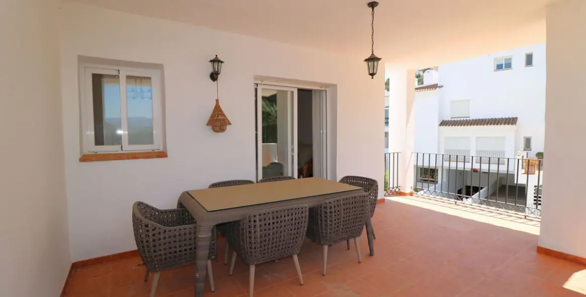 Продажа апартаментов на среднем этаже в La Mairena 20