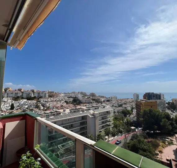 Sale of penthouse in Benalmadena