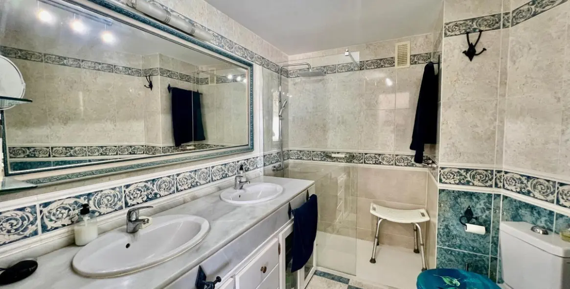 Sale of penthouse in Benalmadena Costa 24