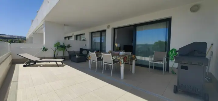 Middle floor apartment R5111299 1