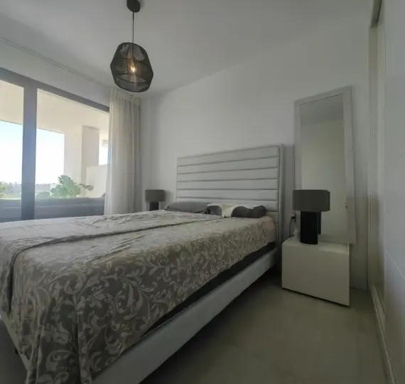 Middle floor apartment R5111299