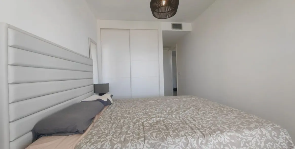 Продажа апартаментов на среднем этаже в Estepona 18