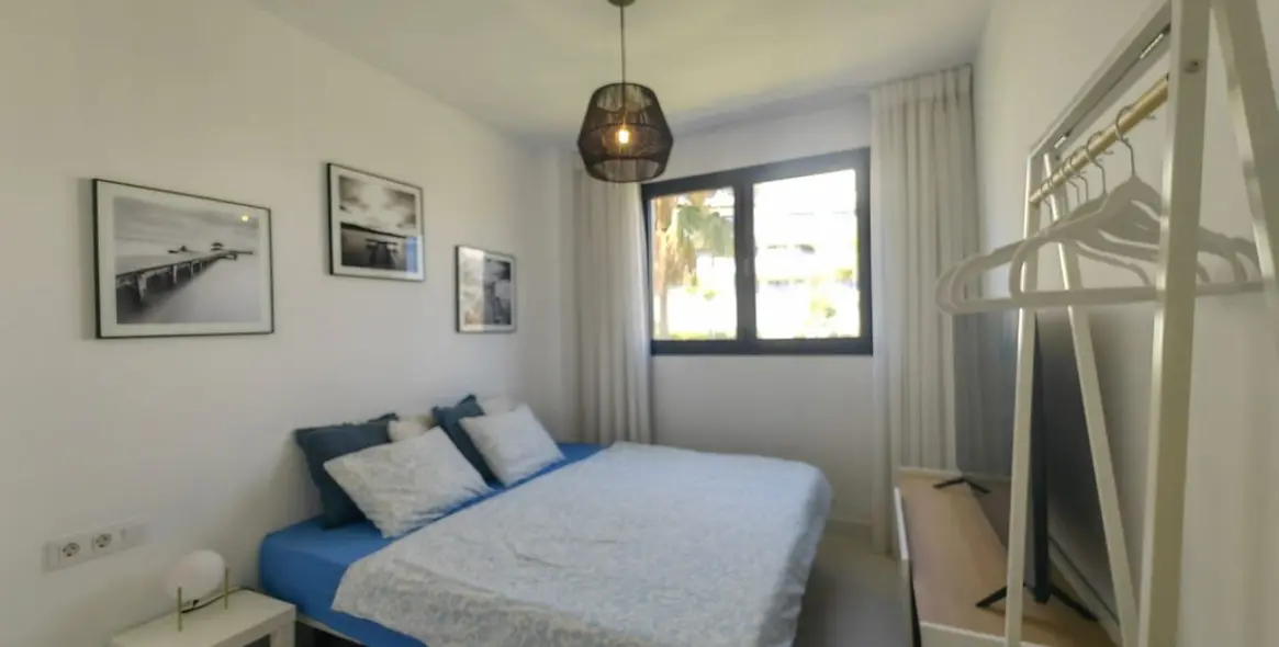 Sale of middle floor apartment in Estepona 22