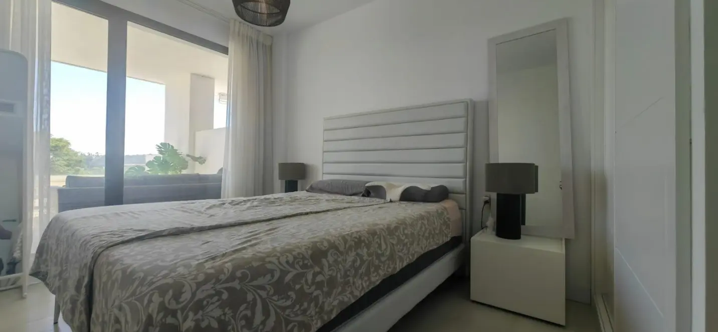 Продажа апартаментов на среднем этаже в Estepona 3