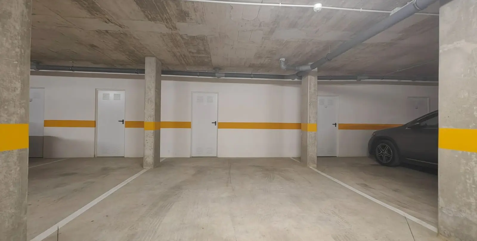 Sale of middle floor apartment in Estepona 5