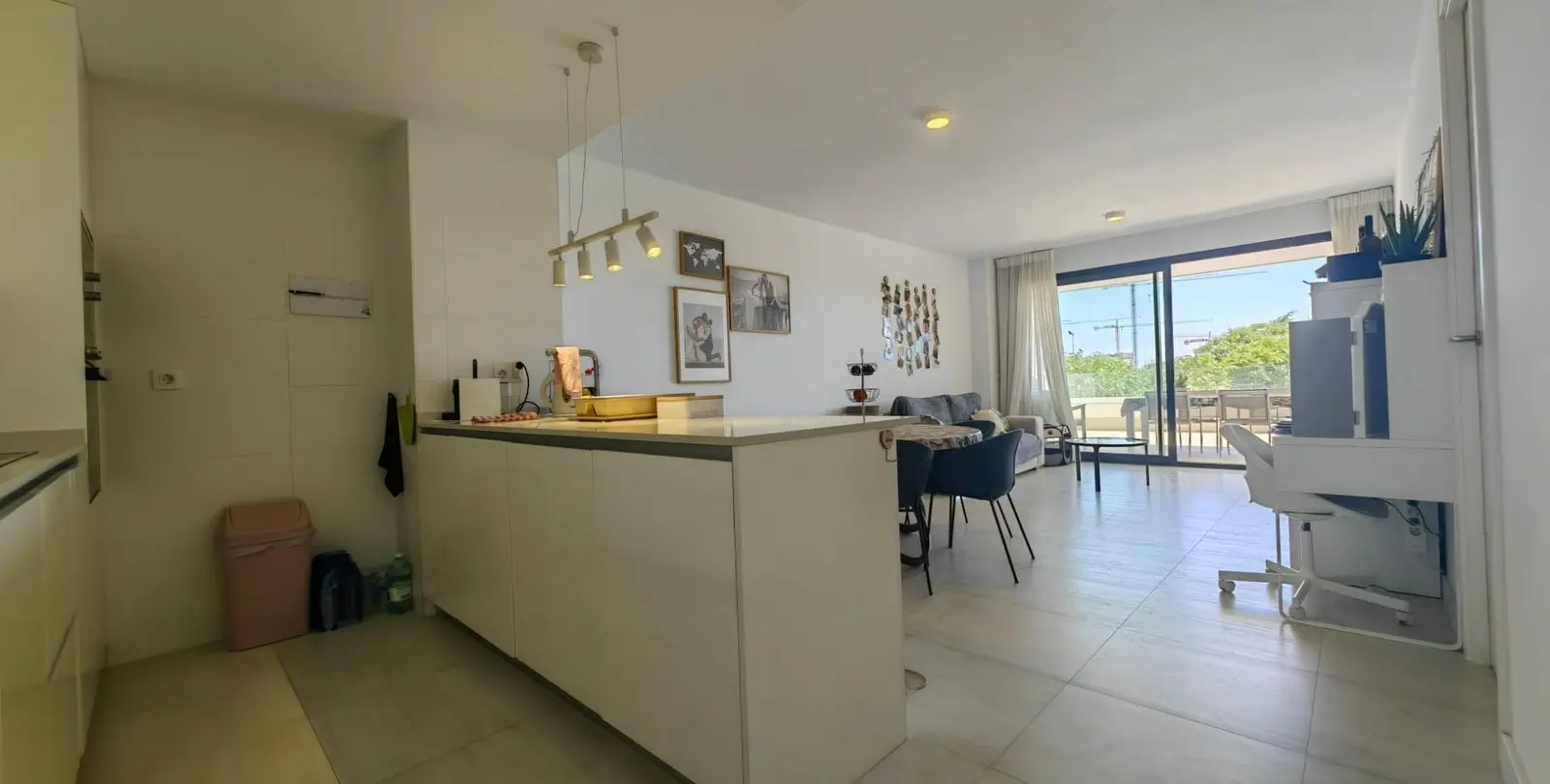 Sale of middle floor apartment in Estepona 6