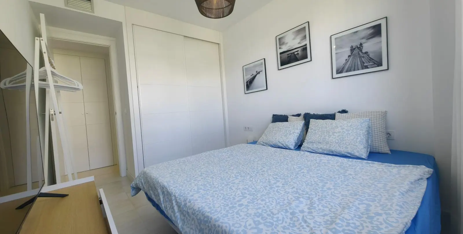 Sale of middle floor apartment in Estepona 23