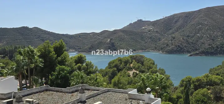 Продажа таунхауса в Istán 0