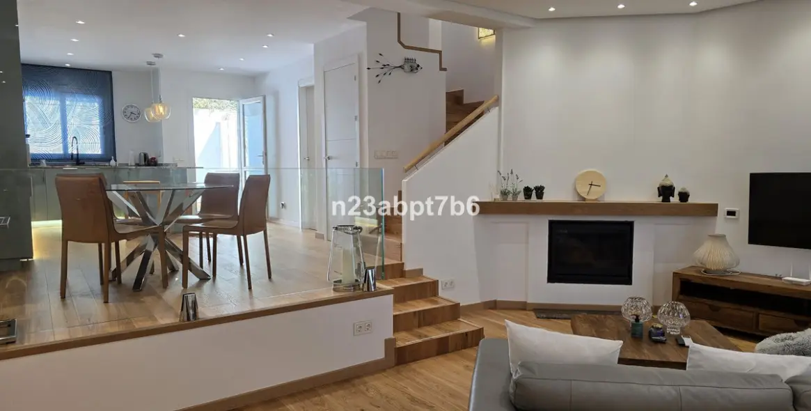 Продажа таунхауса в Istán 2