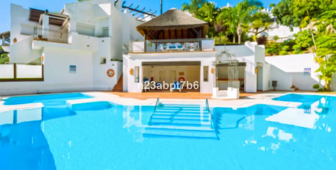 Продажа таунхауса в Istán 18