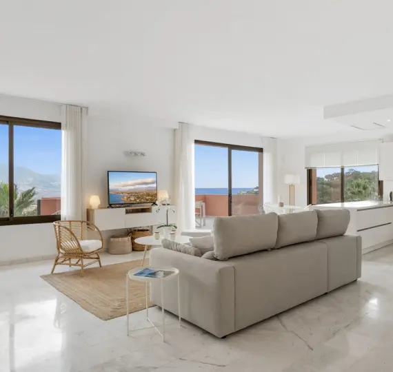 Продажа апартаментов на среднем этаже в La Mairena