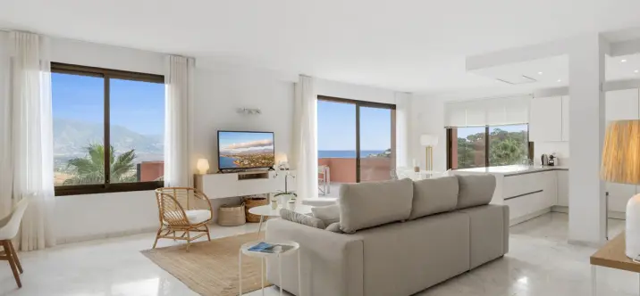 Продажа апартаментов на среднем этаже в La Mairena 0