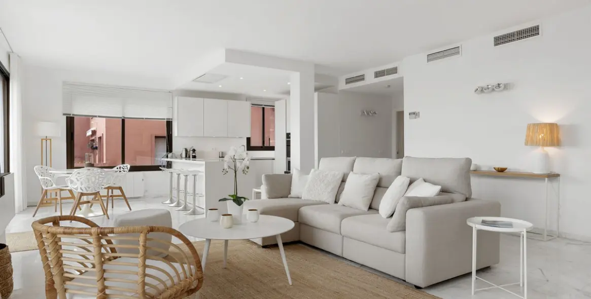 Продажа апартаментов на среднем этаже в La Mairena 14