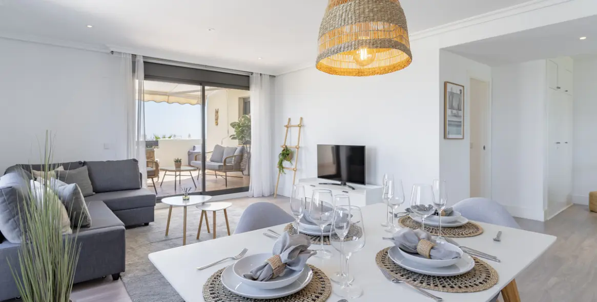 Sale of middle floor apartment in Estepona (district Estepona) 2