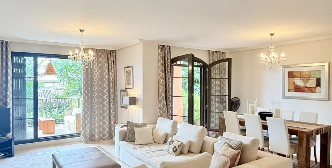 Sale of ground floor apartment in Los Arqueros 9