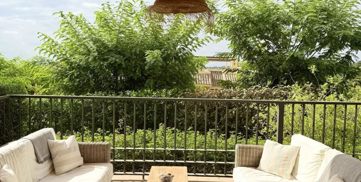 Sale of ground floor apartment in Los Arqueros 11