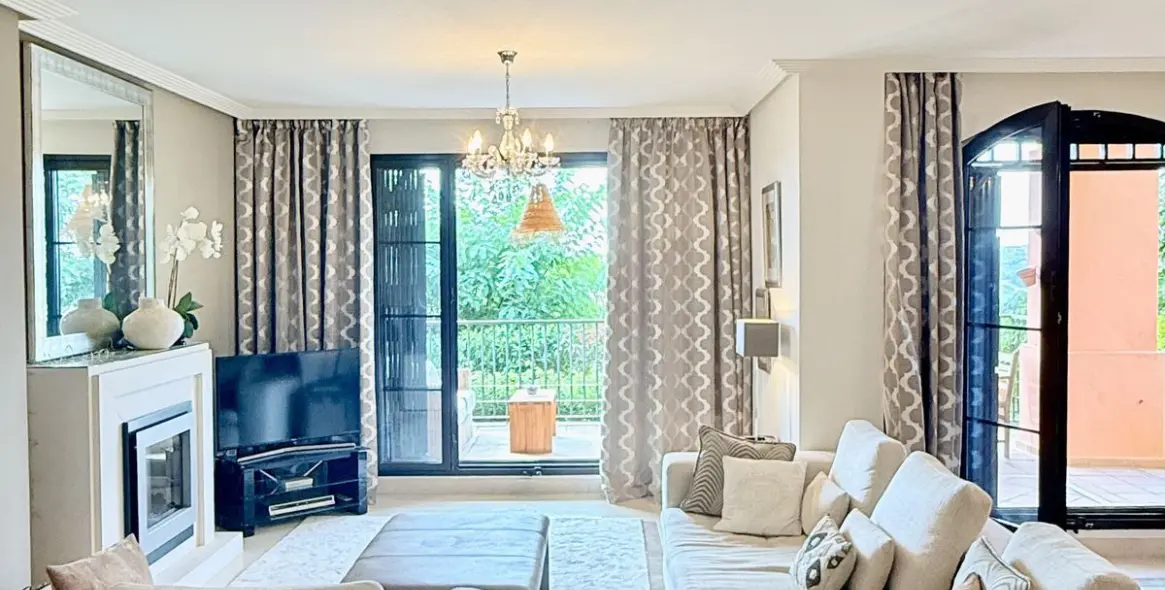 Продажа апартаментов на первом этаже в Los Arqueros 23