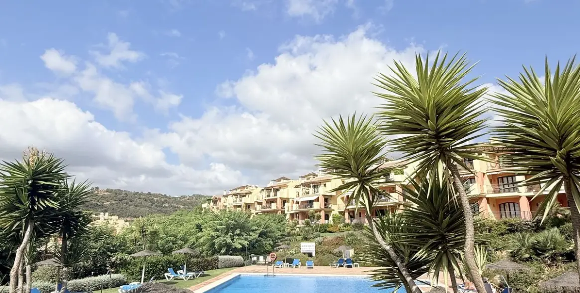 Продажа апартаментов на первом этаже в Los Arqueros 26