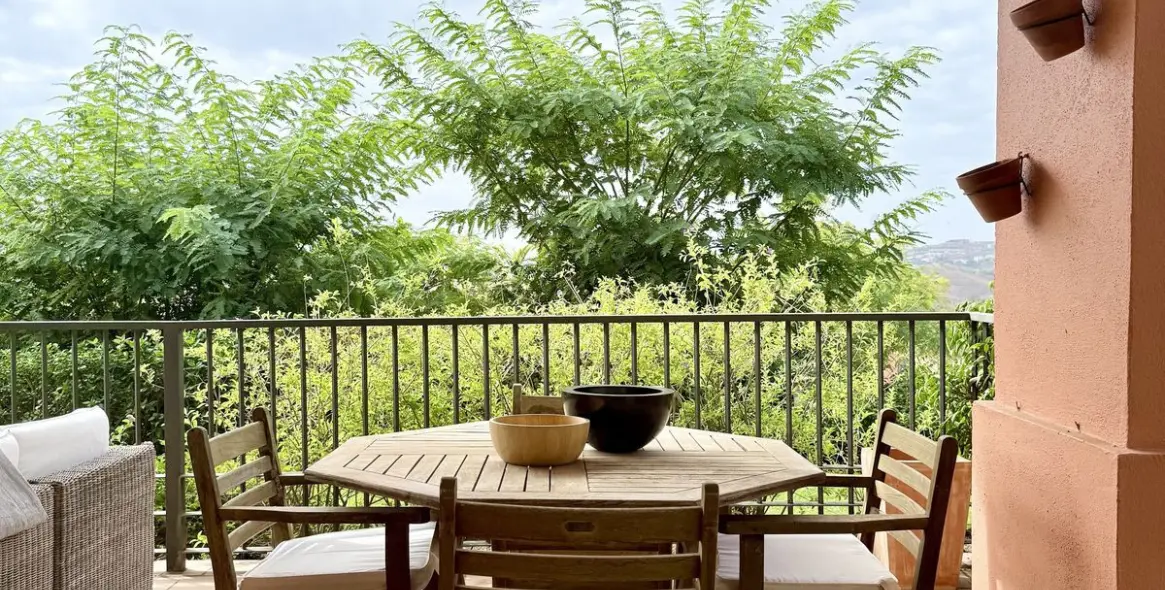 Продажа апартаментов на первом этаже в Los Arqueros 27