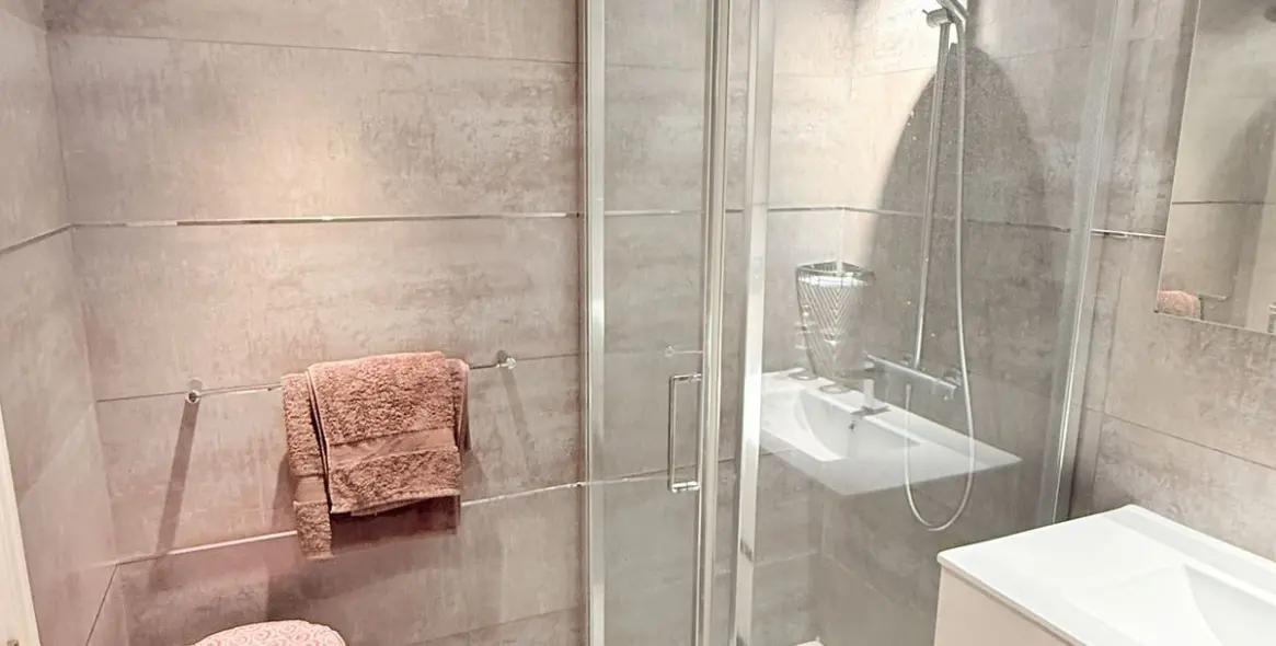 Продажа апартаментов на первом этаже в Los Arqueros 35