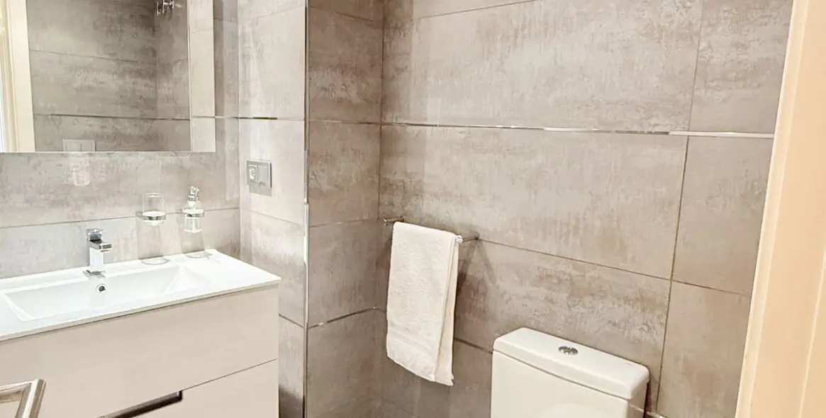 Продажа апартаментов на первом этаже в Los Arqueros 36