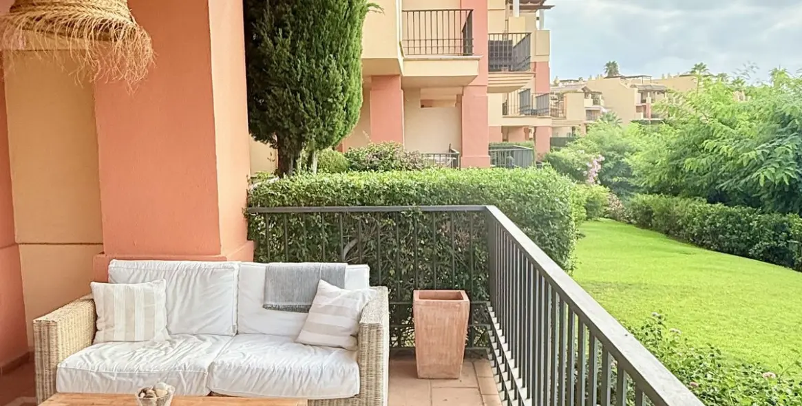 Продажа апартаментов на первом этаже в Los Arqueros 38