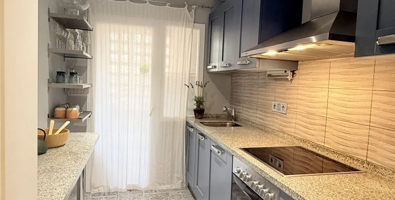 Продажа апартаментов на первом этаже в Los Arqueros 5