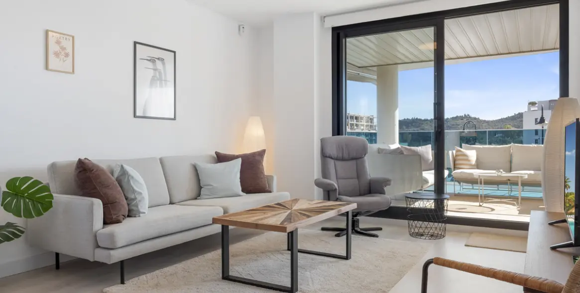 Продажа апартаментов на среднем этаже в Las Lagunas 2