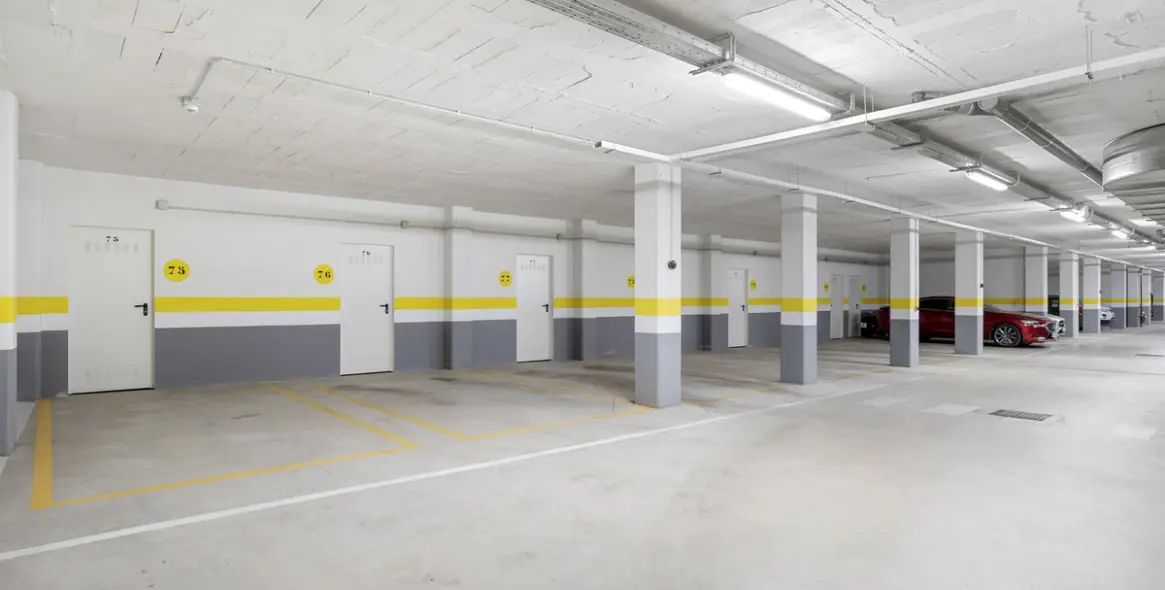 Venta de apartamento en planta media en Las Lagunas 20