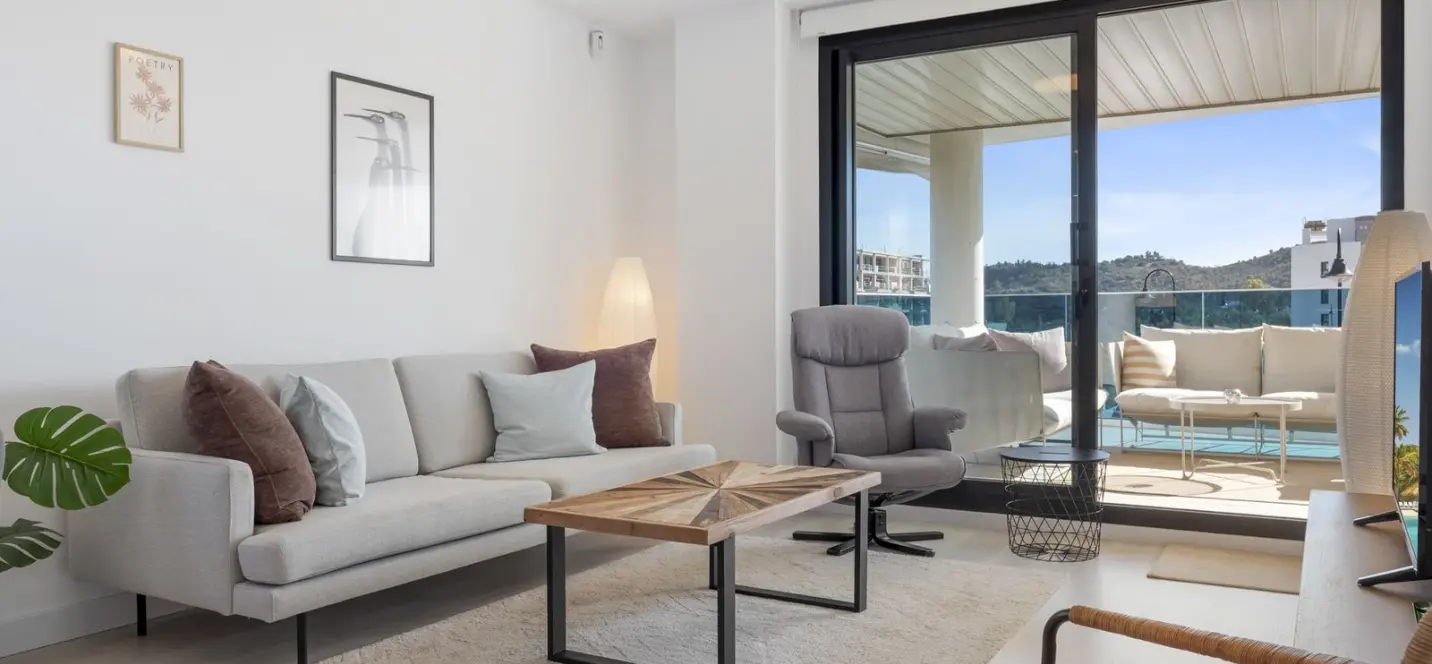 Продажа апартаментов на среднем этаже в Las Lagunas 2