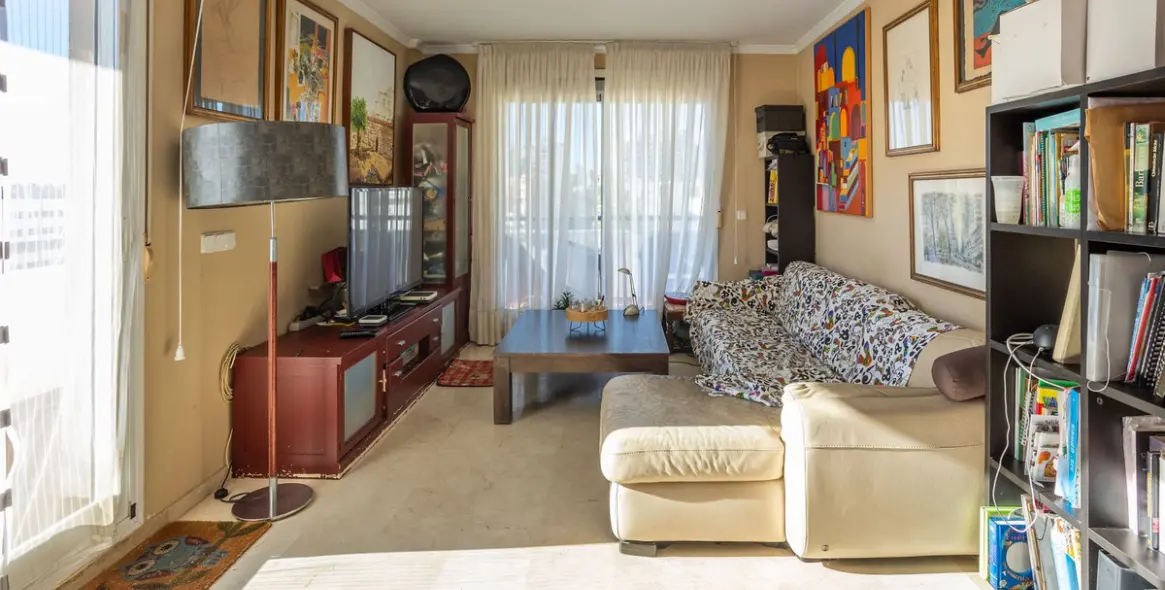 Sale of middle floor apartment in Estepona (district Estepona) 4