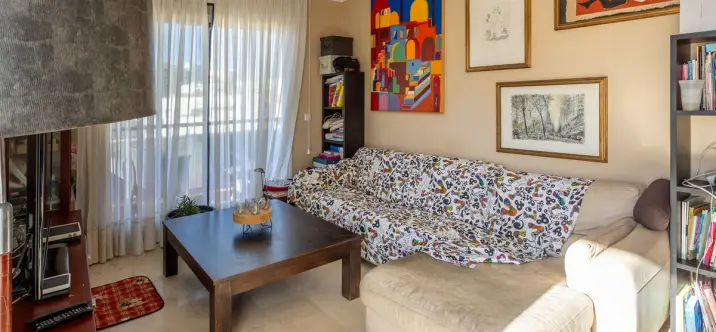 Middle floor apartment R5228632 4