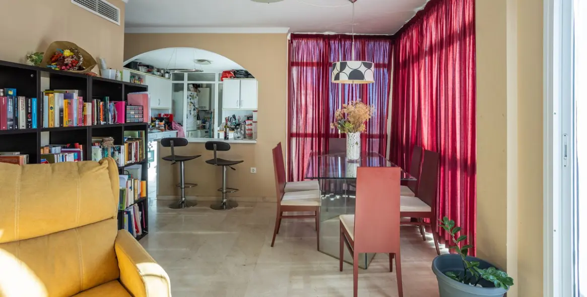 Sale of middle floor apartment in Estepona (district Estepona) 6