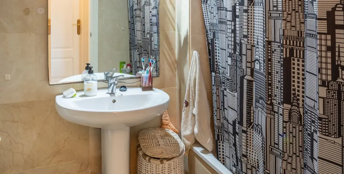 Продажа апартаментов на среднем этаже в Estepona 17