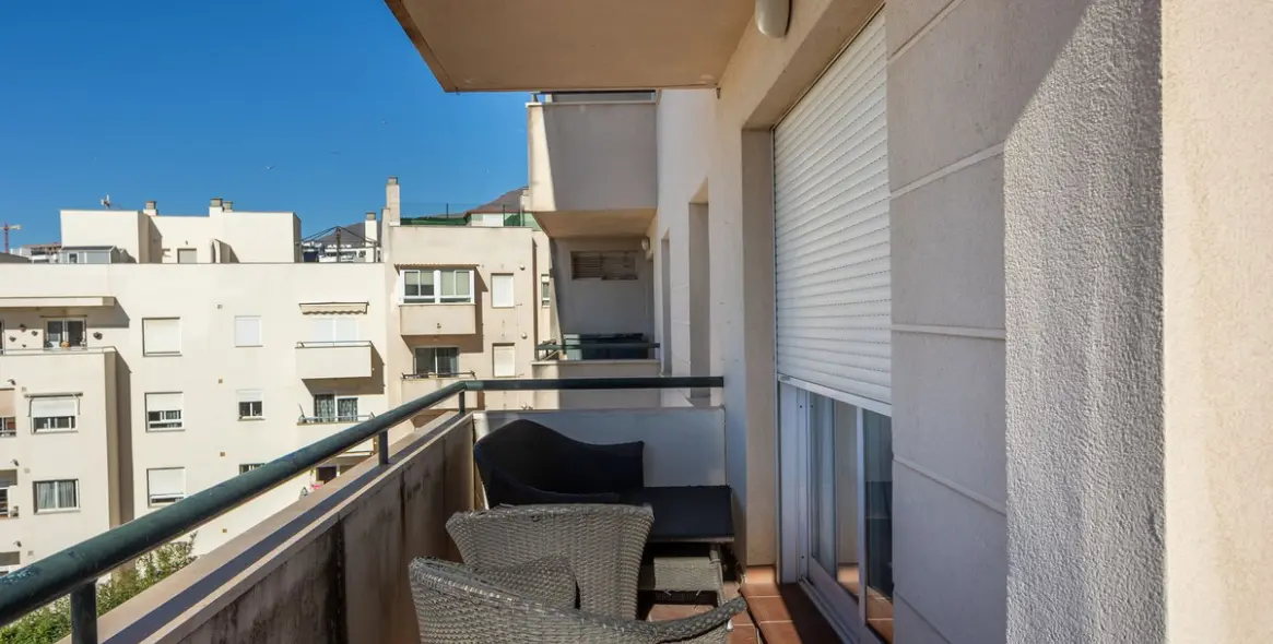 Продажа апартаментов на среднем этаже в Estepona 20