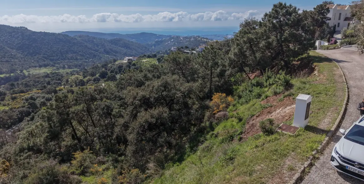 Продажа  жилого участка в Benahavís 11