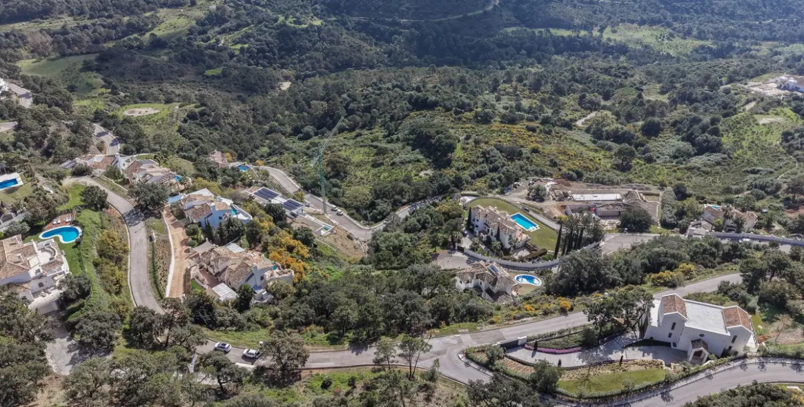 Продажа  жилого участка в Benahavís 16