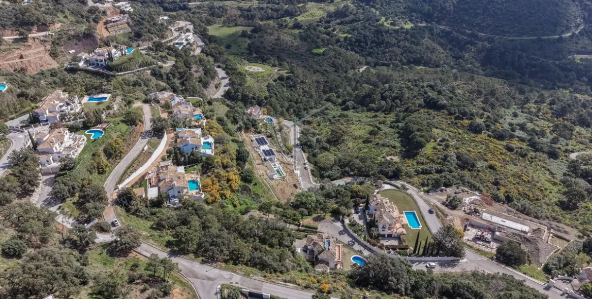 Продажа  жилого участка в Benahavís 17