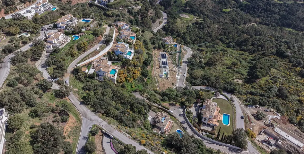 Продажа  жилого участка в Benahavís 18