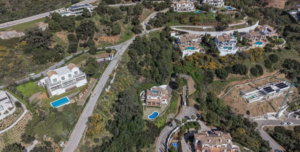 Продажа  жилого участка в Benahavís 21