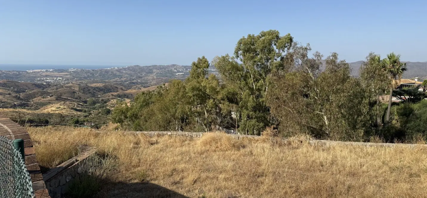 Venta de parcela residencial en Valtocado 1